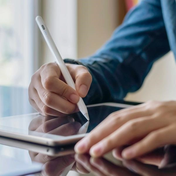 Kryt UNIQ Pixo Lite 2.0 magnetic stylus Apple iPad graphite black