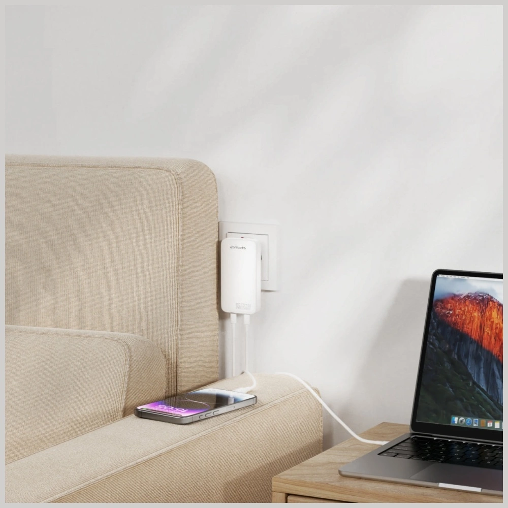 Síťová nabíječka 4smarts FlatPlug Slim Dual 65W GaN 2xUSB-C power charger white