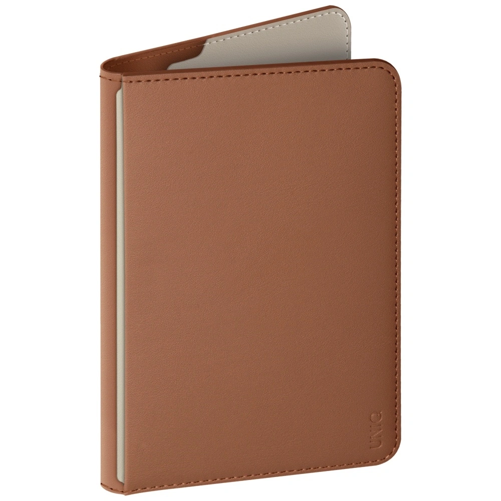 Kryt UNIQ Belmont passport case with Apple Find My, RFID blocking, caramel beige.