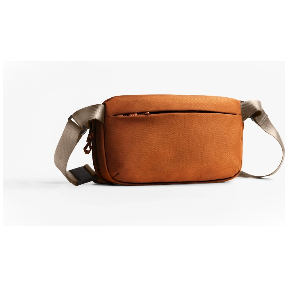 Kryt UNIQ Denver 5L Crossbody Bag orange