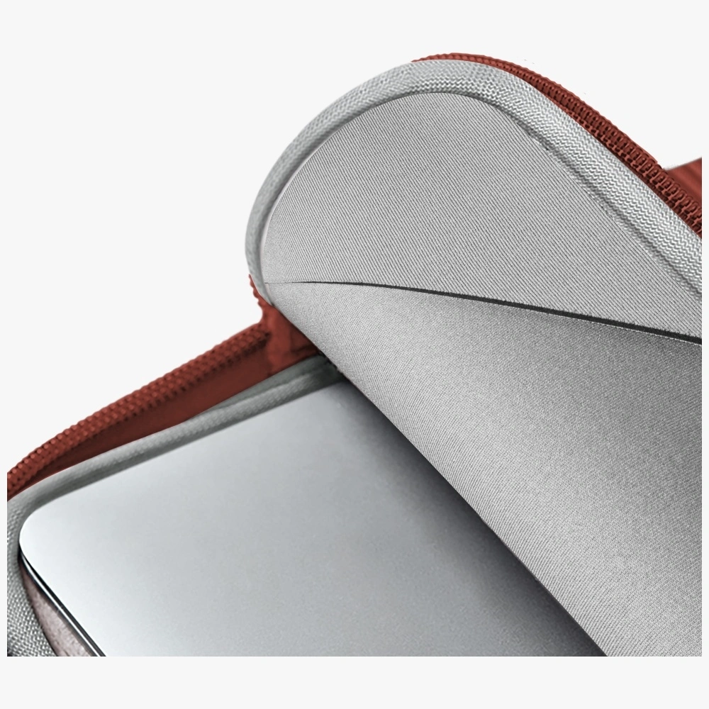 Kryt UNIQ Cyprus Ridge Edition Laptop Sleeve 14" water-resistant neoprene red