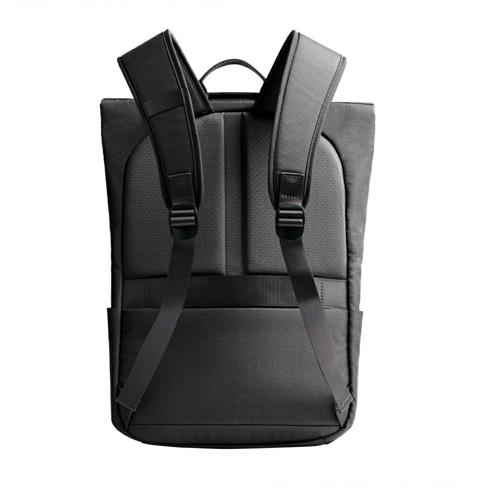 Kryt UNIQ Arden RPET 24L backpack black