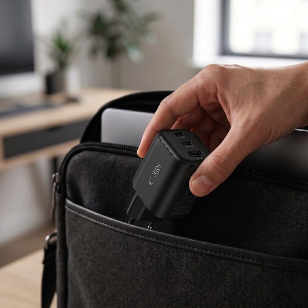 Síťová nabíječka Tech-Protect NCA100W-GAN-AVS 3-port Network Charger PD 3.2 100W / QC3.0 Black